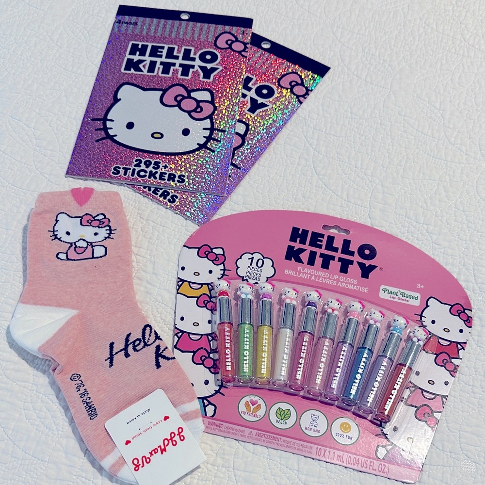 NWT Hello Kitty Set